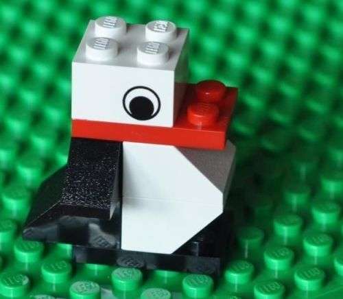 Lego penguin mini set nr 2167 - what it looks like built